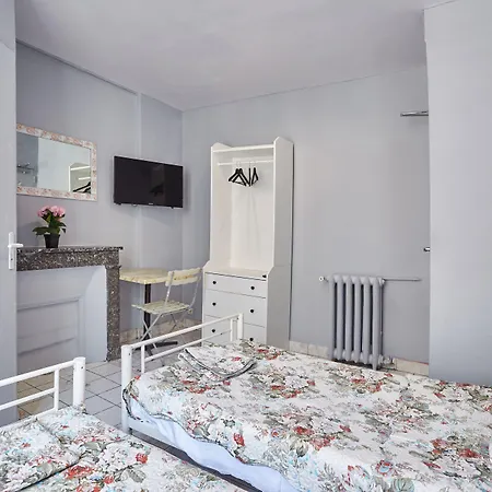 Le Petit Borda Hotel Paris