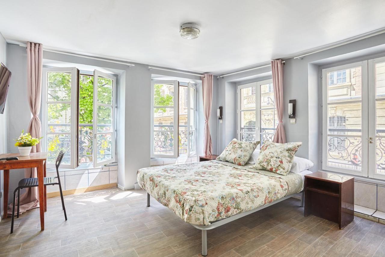 Hotel Le Petit Borda Paris